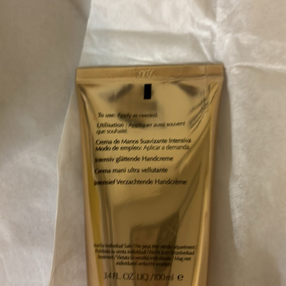 1-pc Estee lauder renutriv hand cream - Picture 2 of 4